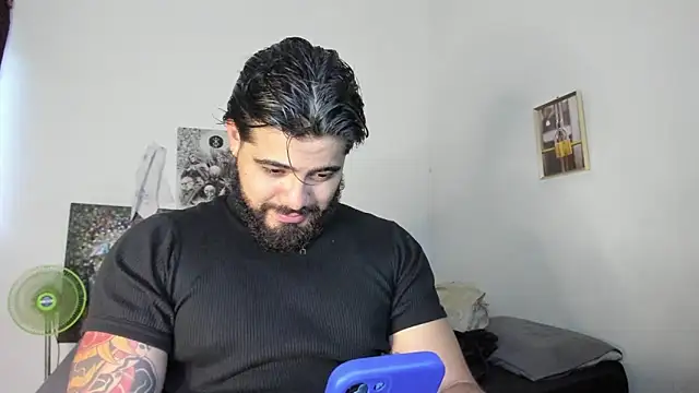 Snapshot of _Coddygold_ chatting on March 20, 2025, 10:51 pm  Coddygold  online show from March 20, 2025, 10:51 pm