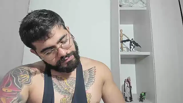 Snapshot of _Coddygold_ chatting on September 30, 2025, 1:49 pm  Coddygold  online show from September 30, 2025, 1:49 pm