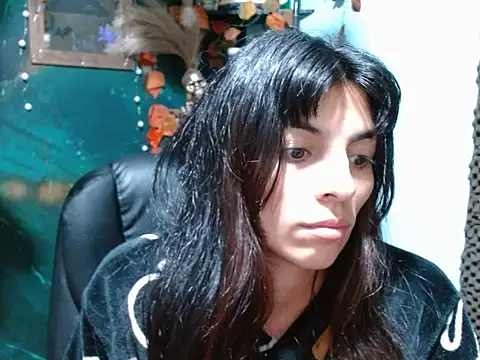 julieth sex1 online show from October 3, 2025, 3:58 am