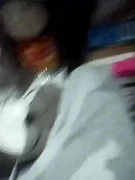 Snapshot of Santosgui14 chatting on March 20, 2025, 11:05 am Santosgui14 online show from March 20, 2025, 11:05 am