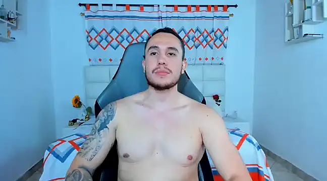 juan  jimenez online show from December 11, 2024, 2:09 am