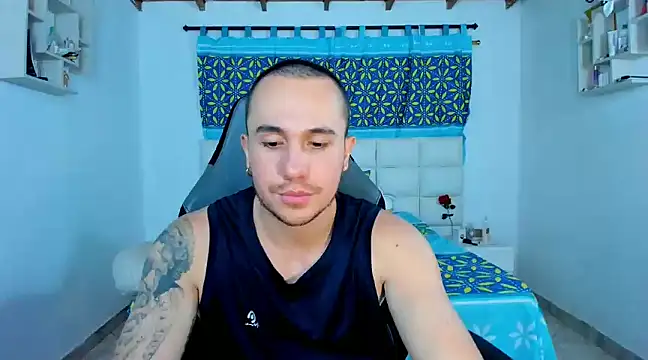 juan  jimenez online show from February 5, 2025, 4:06 am