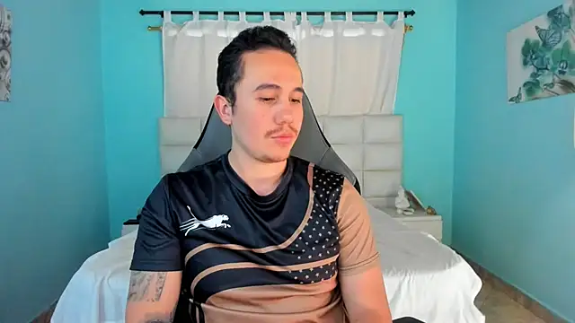 Snapshot of juan__jimenez chatting on April 1, 2026, 7:33 pm juan jimenez online show from April 1, 2026, 7:33 pm