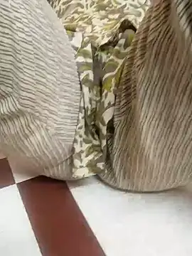 Snapshot of Beautifulsex4u chatting on December 14, 2024, 10:24 am Beautifulsex4u online show from December 14, 2024, 10:24 am