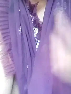 Snapshot of Beautifulsex4u chatting on February 23, 2025, 10:49 am Beautifulsex4u online show from February 23, 2025, 10:49 am