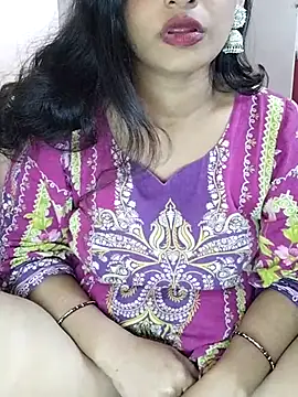 Snapshot of Beautifulsex4u chatting on February 25, 2025, 7:03 pm Beautifulsex4u online show from February 25, 2025, 7:03 pm