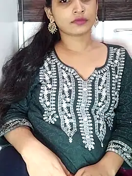 Snapshot of Beautifulsex4u chatting on September 23, 2025, 6:00 pm Beautifulsex4u online show from September 23, 2025, 6:00 pm