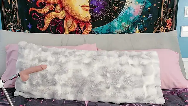 SaraBearXo online show from February 15, 2026, 2:14 pm