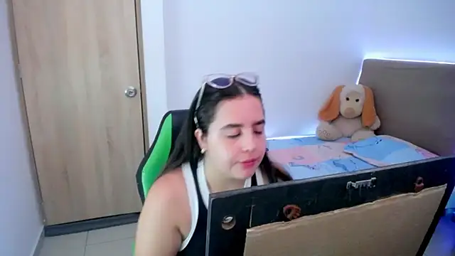  alicia z online show from February 26, 2025, 6:54 pm