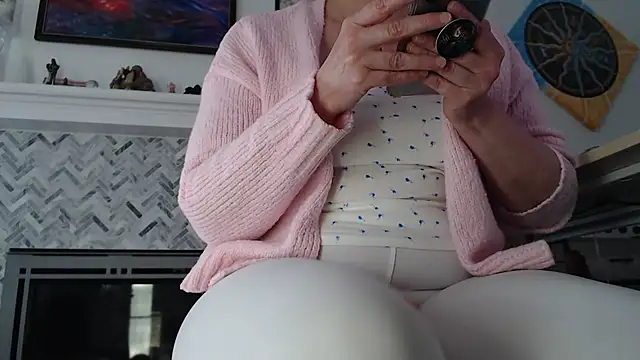 AuroraWillows online show from March 3, 2026, 3:18 pm