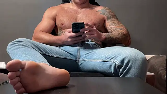 Snapshot of Mr_YourGod chatting on April 25, 2026, 6:49 am Mr YourGod online show from April 25, 2026, 6:49 am