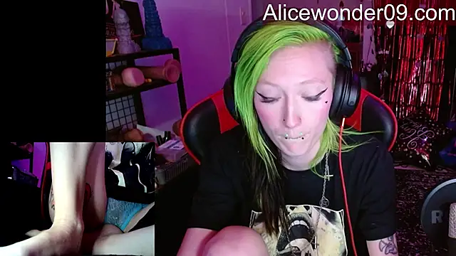 alicewonder09 online show from January 17, 2026, 5:01 am