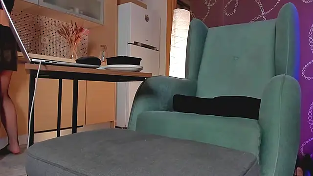 Snapshot of Yourfreebird chatting on February 2, 2025, 10:46 am Yourfreebird online show from February 2, 2025, 10:46 am