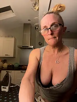 Snapshot of Alzibar337136_ chatting on January 11, 2026, 8:25 pm Alzibar337136 online show from January 11, 2026, 8:25 pm