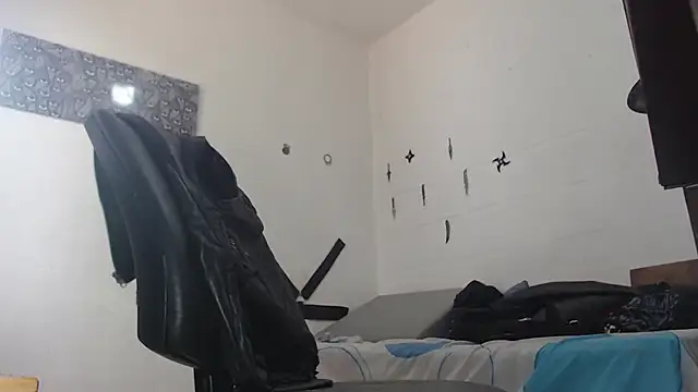 stripnolimits online show from March 6, 2025, 4:28 pm