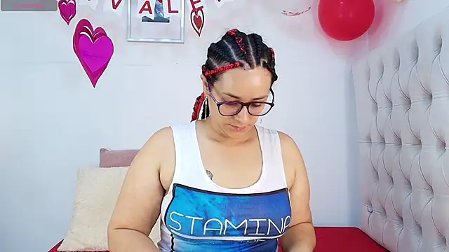 Snapshot of MIchelMomet chatting on February 12, 2025, 12:55 pm MIchelMomet online show from February 12, 2025, 12:55 pm