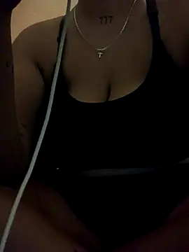 Madsion23 online show from October 14, 2025, 9:15 pm