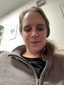 LadyChantale online show from May 21, 2026, 5:47 am