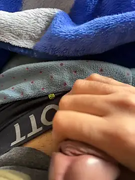 Snapshot of bigdiiiickkk chatting on January 17, 2026, 12:21 pm bigdiiiickkk online show from January 17, 2026, 12:21 pm