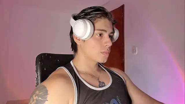 Giordano Russo online show from April 12, 2026, 8:58 pm