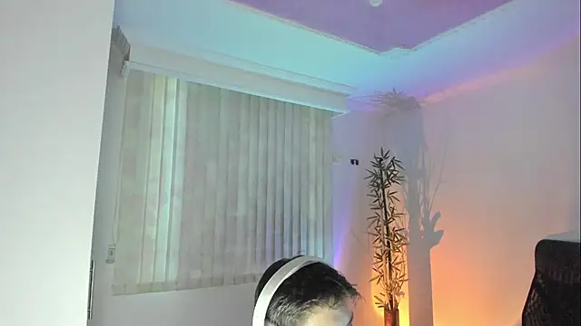 Snapshot of Giordano_Russo chatting on July 6, 2026, 10:34 pm Giordano Russo online show from July 6, 2026, 10:34 pm