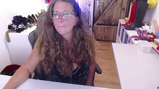 GeilesLuder75 online show from August 6, 2026, 11:01 am