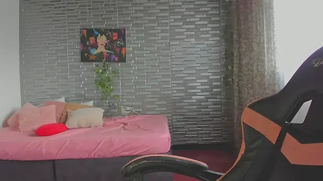 Ginger Sweetty online show from February 13, 2026, 6:48 pm