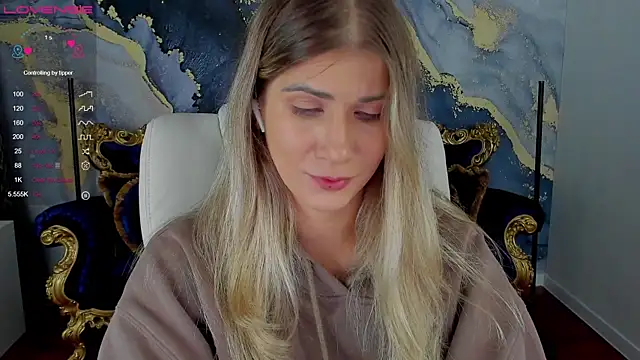 CassandraGood online show from December 9, 2024, 11:56 pm