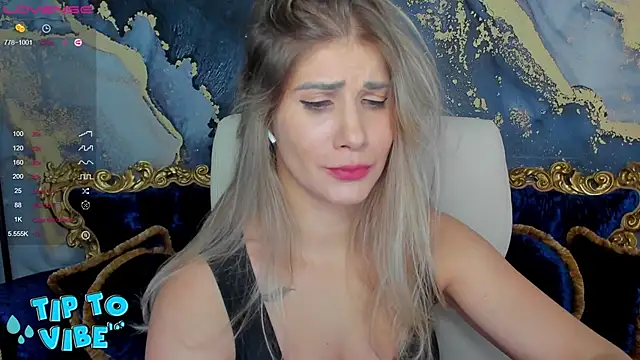 CassandraGood online show from December 13, 2024, 11:28 pm