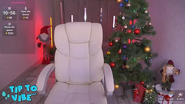 CassandraGood online show from December 29, 2024, 8:58 pm