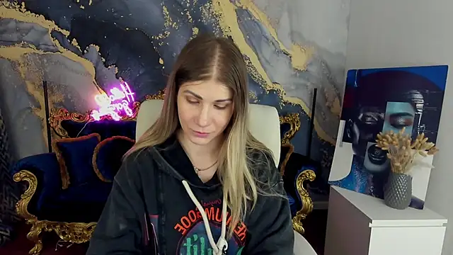 CassandraGood online show from March 16, 2025, 12:55 pm