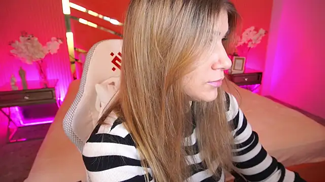 CassandraGood online show from September 27, 2025, 5:45 am