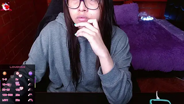 Snapshot of MidoriQuiinn chatting on July 24, 2026, 4:27 pm MidoriQuiinn online show from July 24, 2026, 4:27 pm