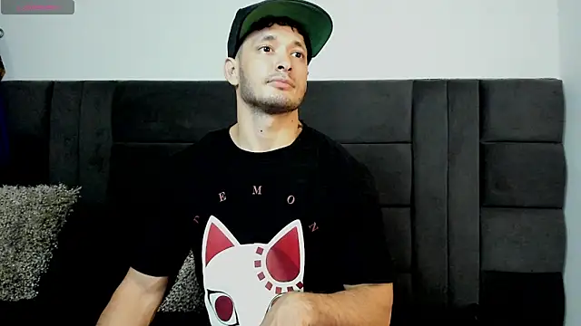 Snapshot of alejandro__2 chatting on April 30, 2026, 7:09 pm alejandro 2 online show from April 30, 2026, 7:09 pm