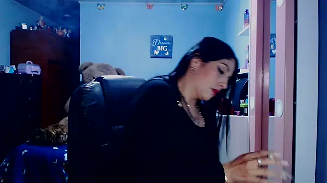 sahtlove1 online show from February 11, 2026, 12:48 am