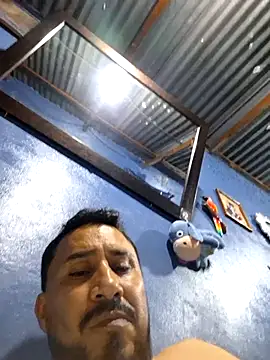 Eumanzor online show from June 11, 2026, 2:53 am
