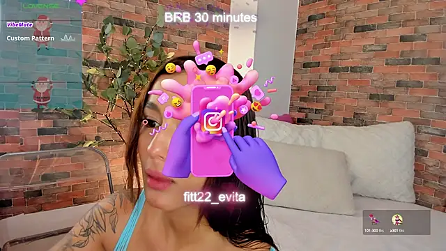 Snapshot of Lucy_fit chatting on December 23, 2024, 5:17 am Lucy fit online show from December 23, 2024, 5:17 am