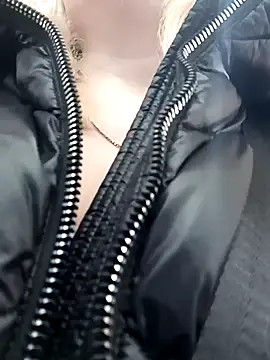 Arina smiles online show from February 9, 2025, 4:07 pm
