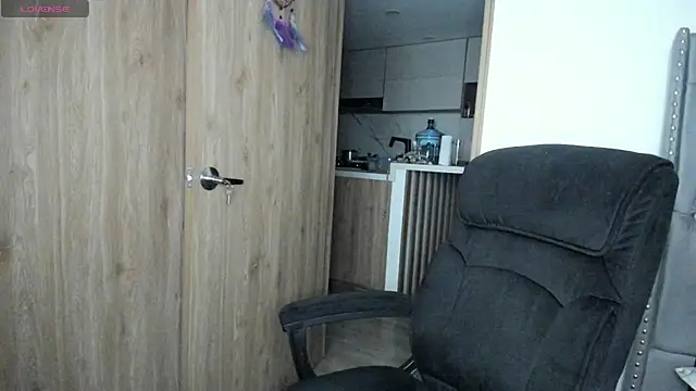 Snapshot of keyn_laurent_1 chatting on December 19, 2024, 11:14 pm keyn laurent 1 online show from December 19, 2024, 11:14 pm