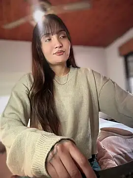 LunaXuan online show from June 21, 2026, 8:33 pm