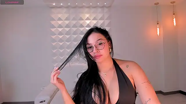Snapshot of MollyJones_ chatting on June 4, 2026, 7:31 pm MollyJones online show from June 4, 2026, 7:31 pm