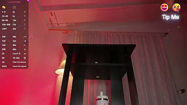 hot booty  online show from March 4, 2025, 5:00 am