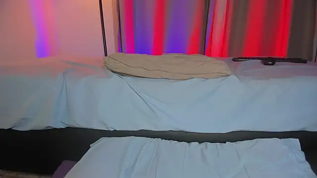 hot booty  online show from October 14, 2025, 10:32 pm