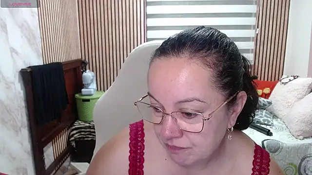 Snapshot of Sonialorens_ chatting on May 23, 2026, 4:55 pm Sonialorens online show from May 23, 2026, 4:55 pm