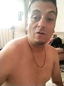 starplss online show from November 28, 2025, 8:33 pm