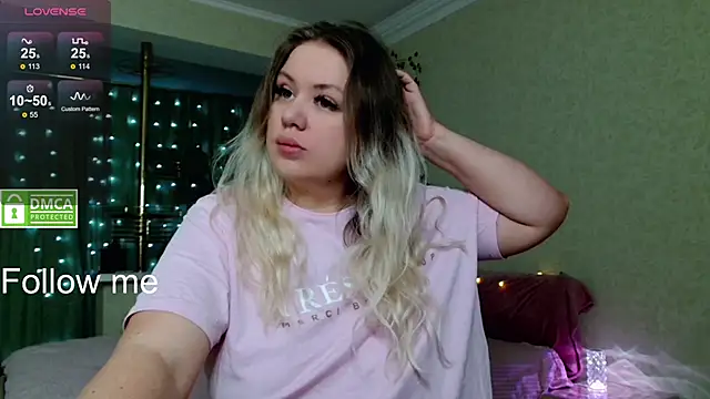 elven dreams  online show from November 7, 2025, 4:07 pm