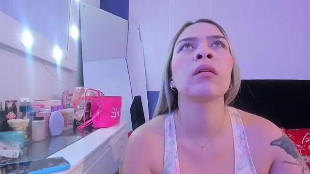 Snapshot of Byanca_Winklar chatting on December 8, 2024, 2:09 pm Byanca Winklar online show from December 8, 2024, 2:09 pm