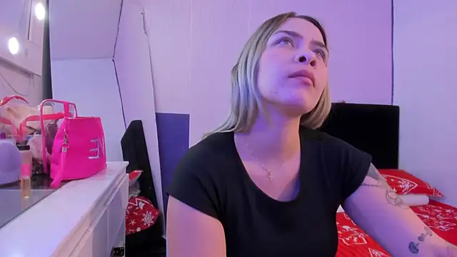 Snapshot of Byanca_Winklar chatting on December 14, 2024, 5:14 pm Byanca Winklar online show from December 14, 2024, 5:14 pm