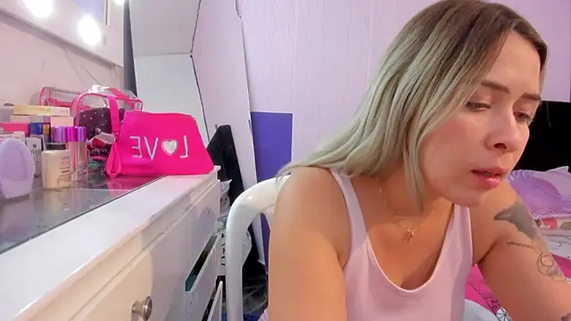 Snapshot of Byanca_Winklar chatting on February 15, 2025, 8:33 pm Byanca Winklar online show from February 15, 2025, 8:33 pm