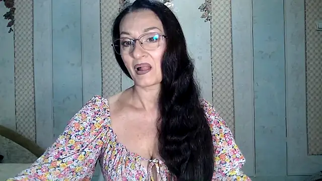 Snapshot of Antralyn chatting on October 27, 2025, 9:46 am Antralyn online show from October 27, 2025, 9:46 am